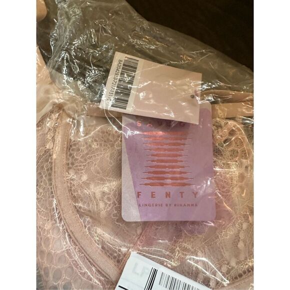 Savage X Fenty HYPER REAL LACE AND VINYL BUSTIER 2X pink light pink - Picture 9 of 9
